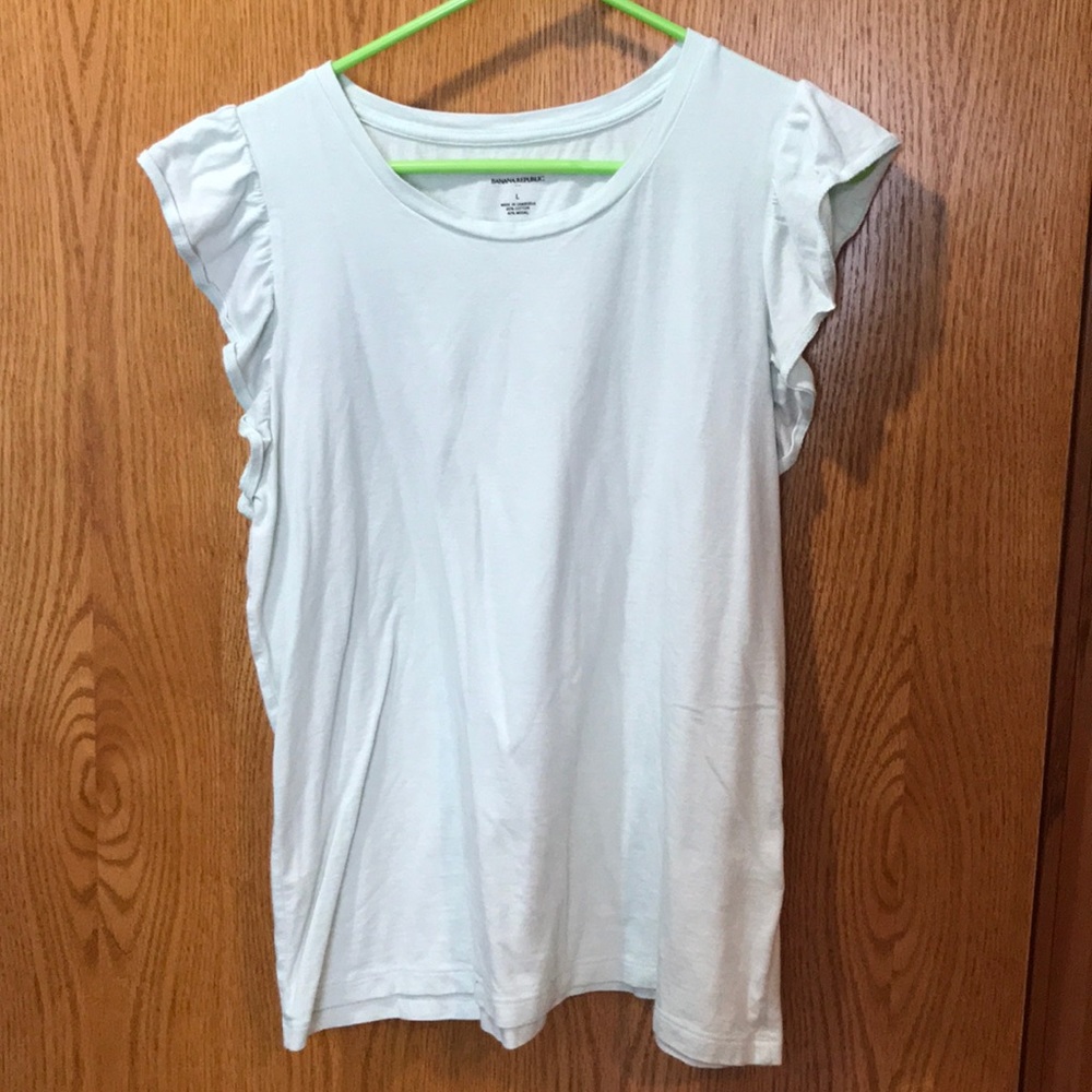 Flutter sleeve tee